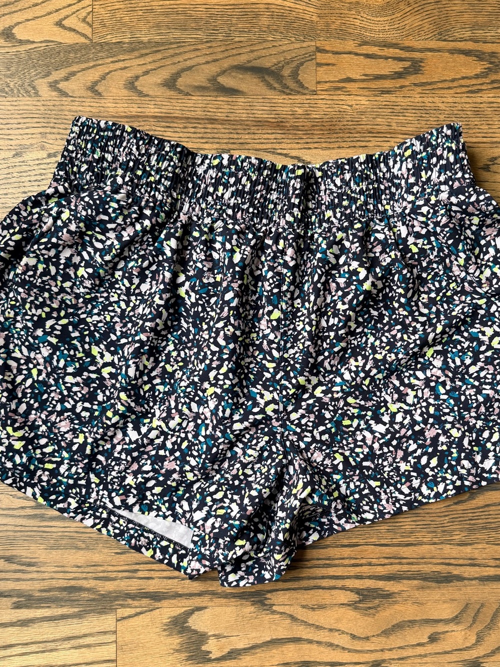 Athleta Navy Floral Elastic-Waist Athletic Shorts size XL Tall